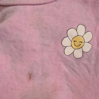 Bosch Çamaşır Makinesi Açık Renkli Çamaşırlarda Leke Bırakıyor