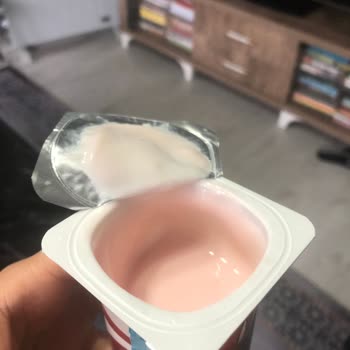 Danone Tikveşli Meyveli Yoğurt Yarım Çıktı