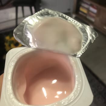 Danone Tikveşli Meyveli Yoğurt Yarım Çıktı