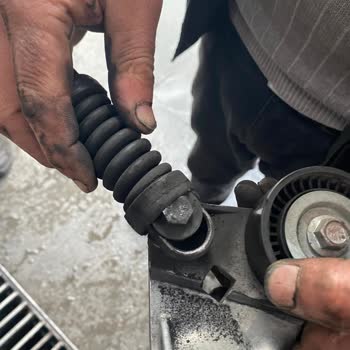 Kaan Auto Özel Servis (Muratpaşa)   Antalya'nın Dürüst Olmayan Oto Tamircisi