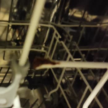 Arçelik Bulaşık Makinesinin Sepeti Çürüdü