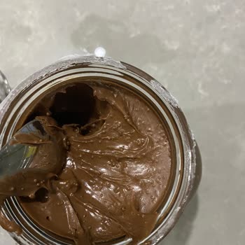 Nutella İçinde Kabarcıklar Bulunması