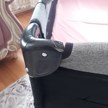 Maller Baby Park Beşik Parçaları Yerinden Çıkıyor