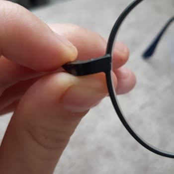 Atasun Optik Optik Gözlük Çerçeve Problemi