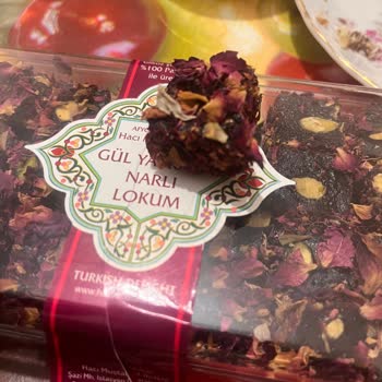 Hacı Mustafa Han Tatları Lokum İçinden Kıl Çıkması