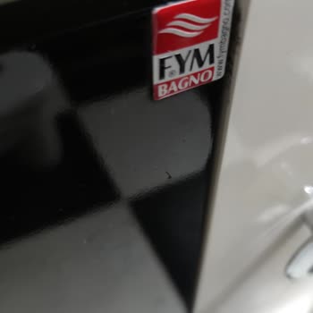 FYM Banyo Lavabo Açıcı Kullanırken Cam Lavabo Patladı