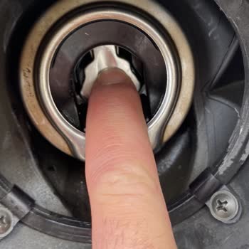 Ford Yakıt Deposu Ağzı