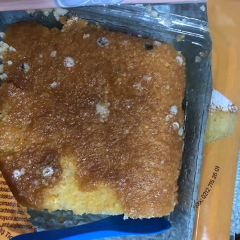 Şok Marketler Üstü Küf Tutmuş Tatlı