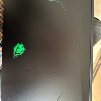 Monster Bilgisayarımın Servisten Sonraki Çizikleri Hakkında