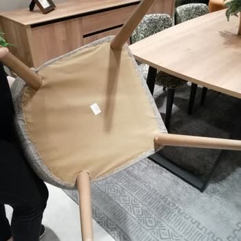 Doğtaş Mobilya Mağaza Teşhirinden Farklı Renkte 4 Adet Larina Sandalye Gönderildi