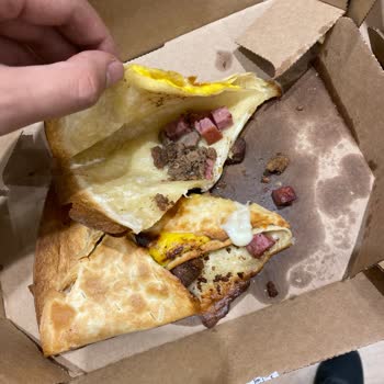 Çiğ Gelen Domino's Siparişi