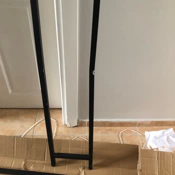 Morpanya Hasarlı Klozet Üstü Dolap