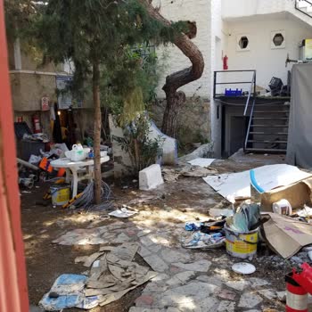 Billurkent Devre Tatil Gül Blogu Karşısında Mezbele Görüntü