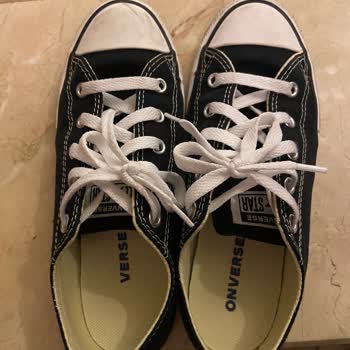 SuperStep'teki Converse Ayakkabı kusurlu