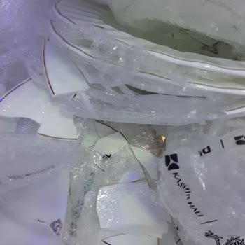 karaca züccaciye yemek takımı  deseni çıkmaya başladı