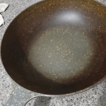 Emsan Mutfak Döküm Tencerede Sararmalar Çıkmayan Leke