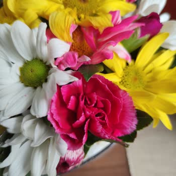 Çiçek Sepeti Eksik Farklı Ürün Gönderdi