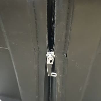 İlgisiz Alakasız Sorumsuz Samsonite