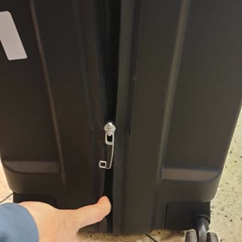 İlgisiz Alakasız Sorumsuz Samsonite