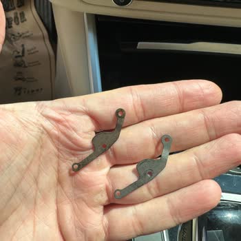 BMW Orta Klima Havalandırma Izgarası Bozulması