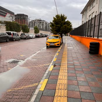 Taksiciler Odası Taksi Durağının Yolcu Almaması