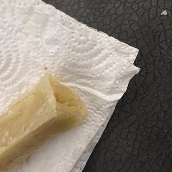 Harras Börekten Saç Çıkması