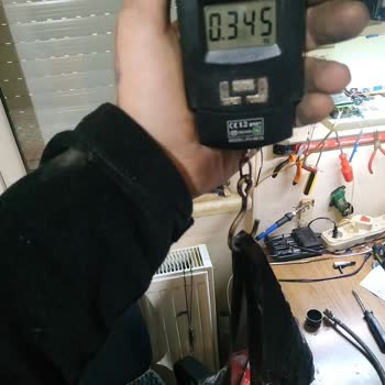 404 Kimya 404 Balata Spreyi Kutusunun Yarısı Boş