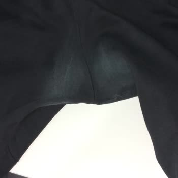 Adidas Eşofmanında Aşınma Problemi