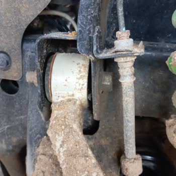 Huma Oto Mitsubishi L200 (2019+) Aracımın Üst Salıncak Burçları 14000 Km'de İşlevini Yitirdi