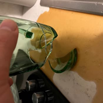 Paşabahçe Marka Bardağın Çay Konunca Durup Dururken Kırılması