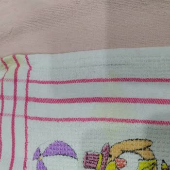 CMI98222 Wi-Fi Vestel Ürün Leke Çıkarmıyor.