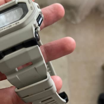 Ersa Saat Casio G-Squad GBD-200UU-9DR Saatimde Deformasyon Ve Renk Değişikliği Problemi