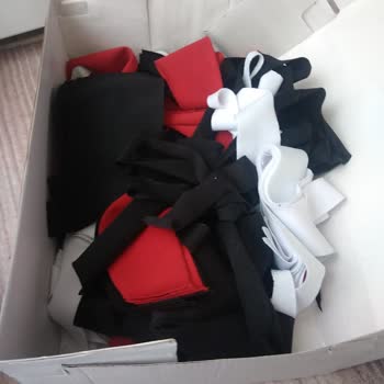 Mybabysbutik (Instagram) Kargo Kutusunda Kesik Kumaş Parçaları Buldum!