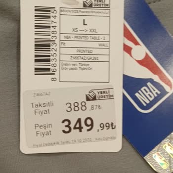 DeFacto Etiket Üzerinde Bulunan Fiyat İle Kasa Ödemesi Fiyat Farklı.