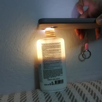 Dermaction Plus By Watsons Yüz Ve Vücut Güneş Losyonunun Yarısı Boş