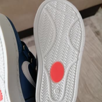 Baby_shoes14 (Instagram) İlgisiz, Yetersiz