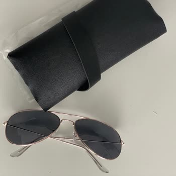 Vans Ayakkabı'dan Sipariş Ettiğim Ayakkabı Yerine Basit Güneş Gözlüğü Geldi