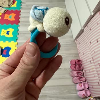 FLO Ayakkabı Personelin Kendinden Haberi Yok