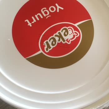 Eker Bozuk Yoğurt Ürünleri Satıyor