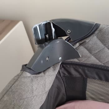 Kraft Signature Park Crib Remains Defective