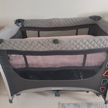 Kraft Signature Park Crib Remains Defective