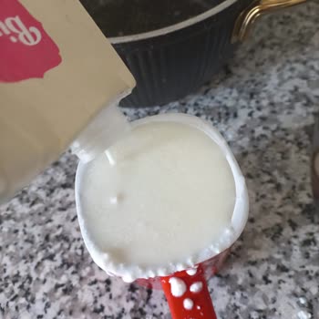 A101 Sütü Tarihi Geçmemesine Rağmen Bozuk Çıktı