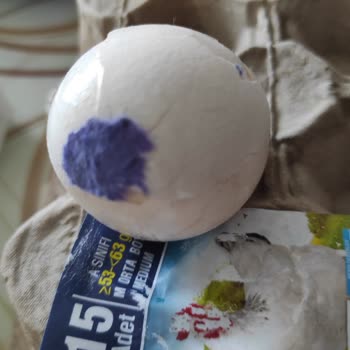 Sarılar Yumurta Yumurtanın Yamalı, Kırık Ve Bozuk Çıkması