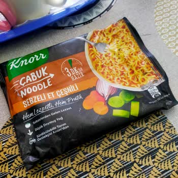 Knorr Sebzeli Et Çeşnili Noodle Kokusu!
