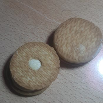 BİM Bruno Bisküvi İçinden Ters ve Olmayan Bisküvi