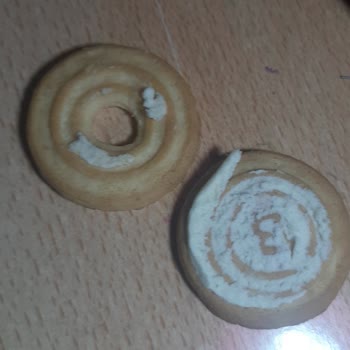 BİM Bruno Bisküvi İçinden Ters ve Olmayan Bisküvi