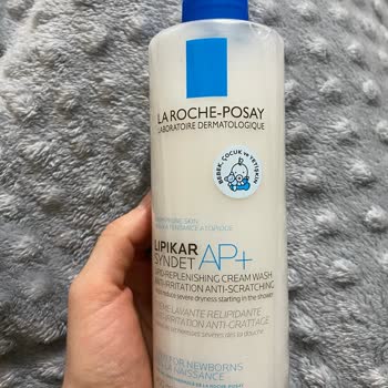 La Roche - Posay Lipikar Baume Light 400ml Krem Yüzümü Yaktı