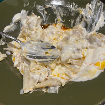 Hacı Sayid Ekşimiş Yemekler Ve Kötü!