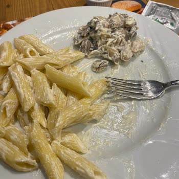 Hacı Sayid Ekşimiş Yemekler Ve Kötü!