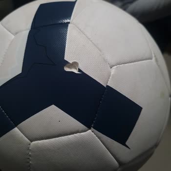 Decathlon'dan Aldığım Futbol Topu Kısa Sürede Delindi